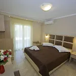 Apartment Gaia & Nea Plagia