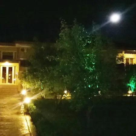 Gaia & Apartment Nea Plagia