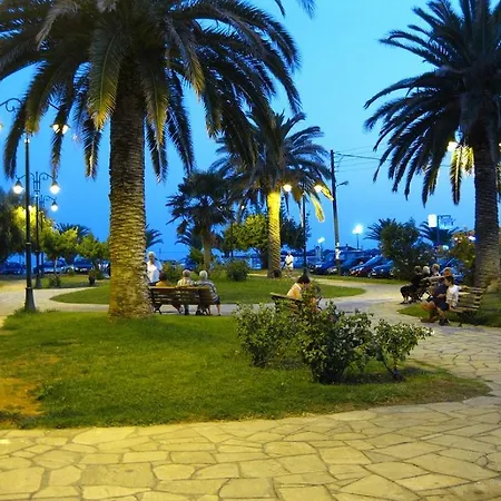 アパート Gaia & *