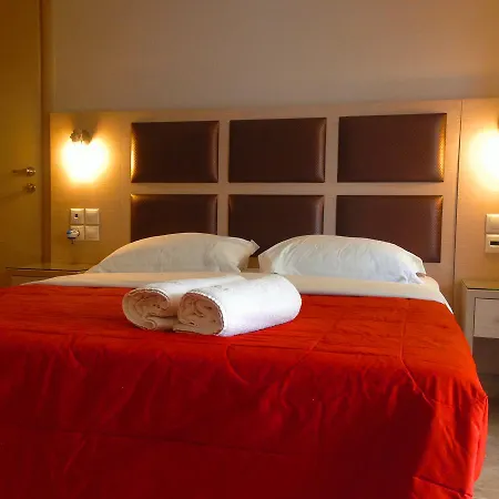 アパート Gaia & *